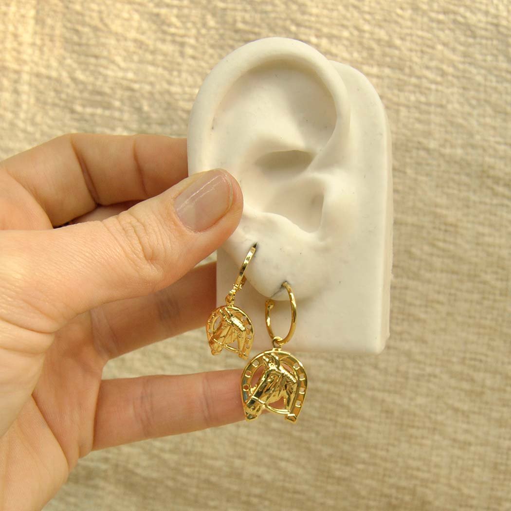 Brinco Argola Clips Cavalo Ferradura banhado a Ouro 18k