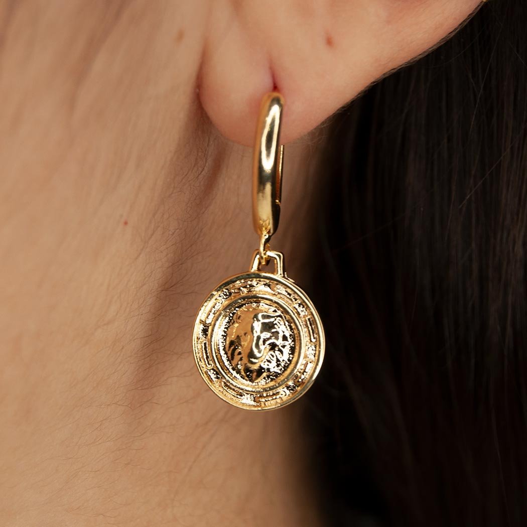 Brinco Argola Clips com Medalha Leão banhado a Ouro 18k