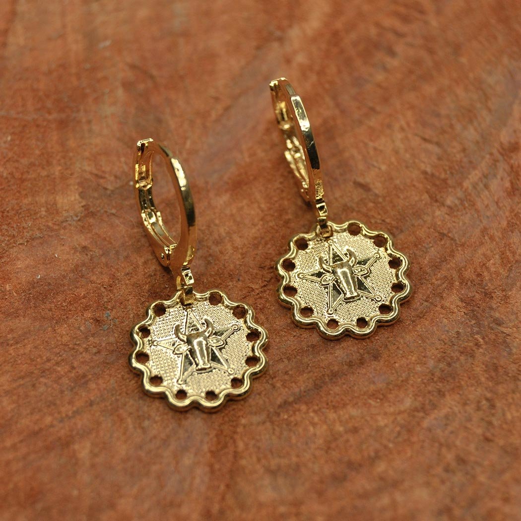 Brinco Argola Clips Estrela Xerife banhado a Ouro 18k