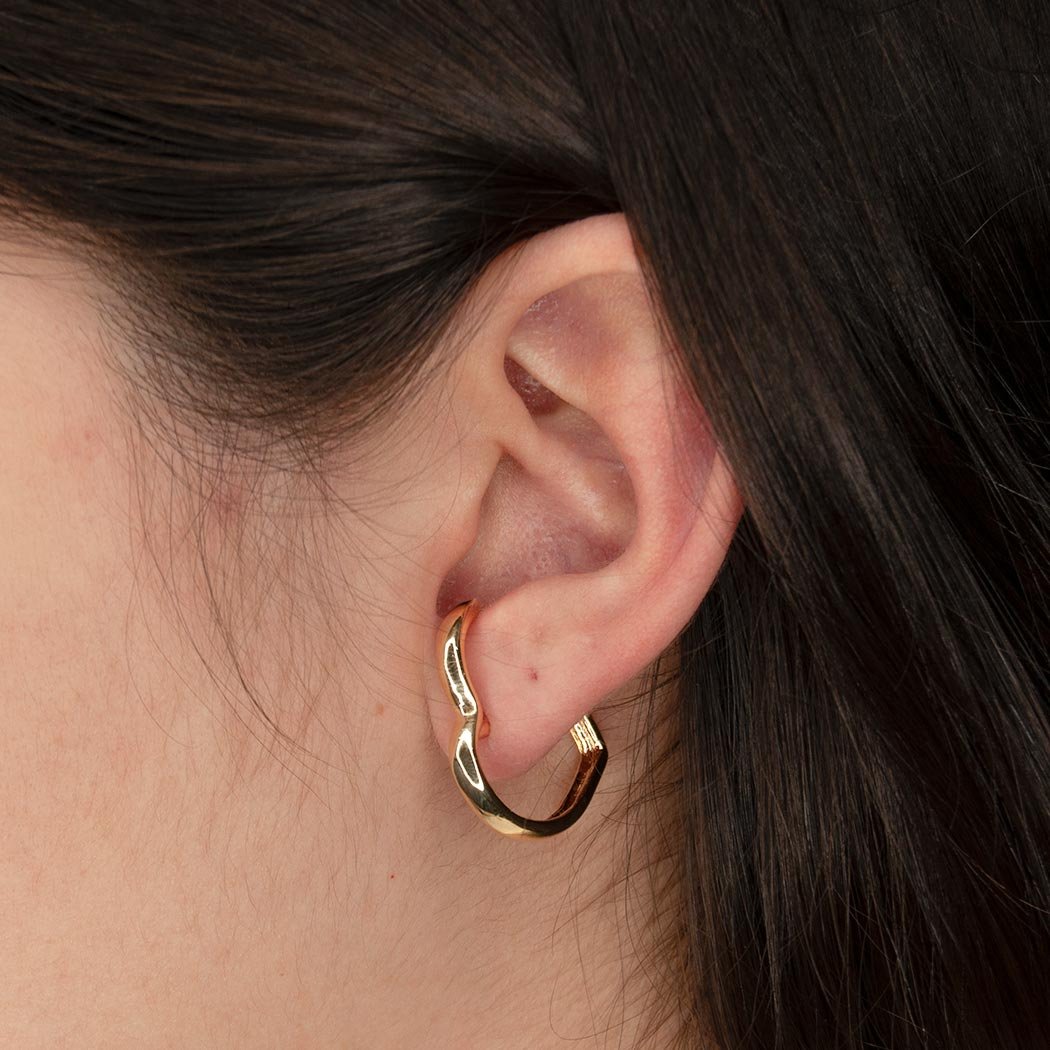 Brinco Argola Coração Liso banhado a Ouro 18k
