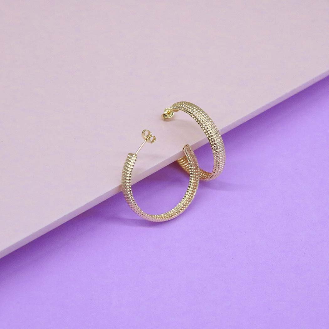 Brinco Argola Grande Pontilhada banhado a Ouro 18k