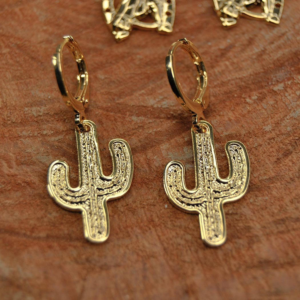 Brinco Cacto banhado a Ouro 18k
