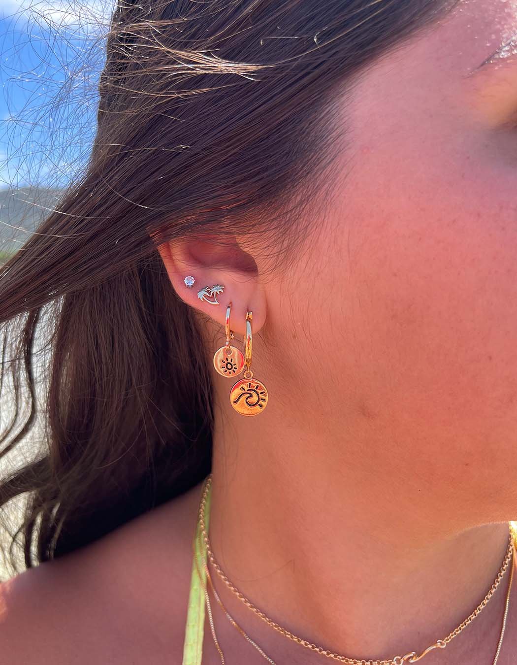 Brinco Clips Sol banhado a Ouro 18k