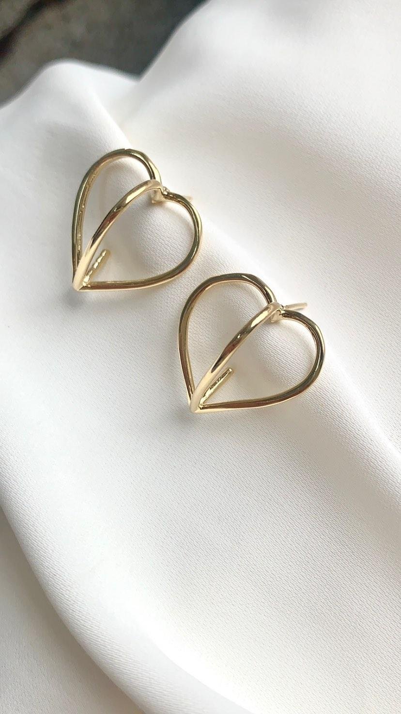 Brinco Coração 3D banhado a Ouro 18k