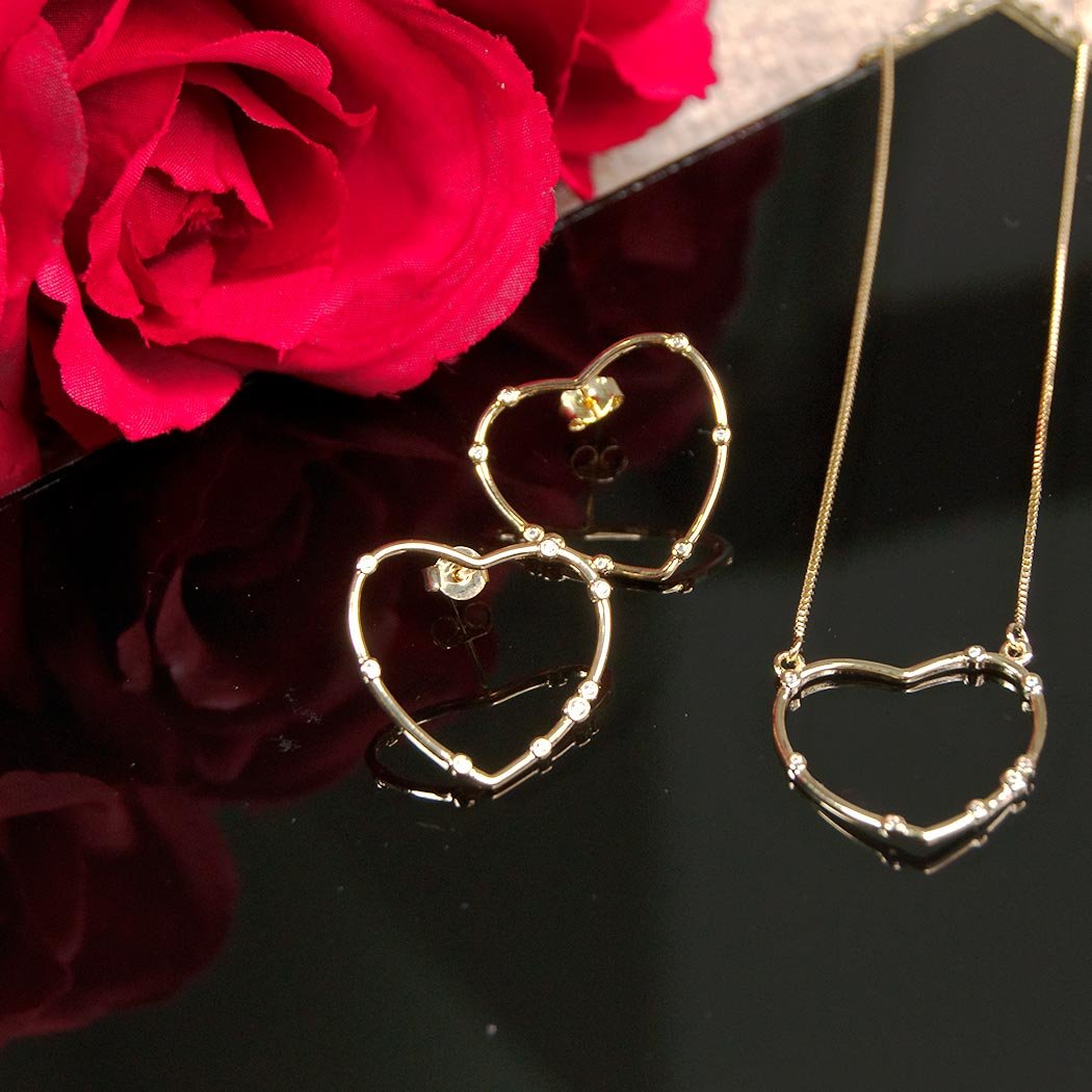 Brinco Coração com Ponto de Luz Zircônia banhado a Ouro 18k