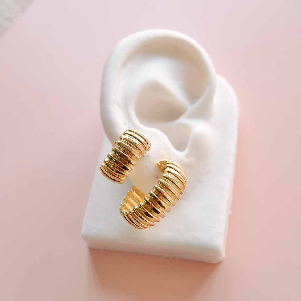 Brinco Gominhos Médio banhado a Ouro 18k