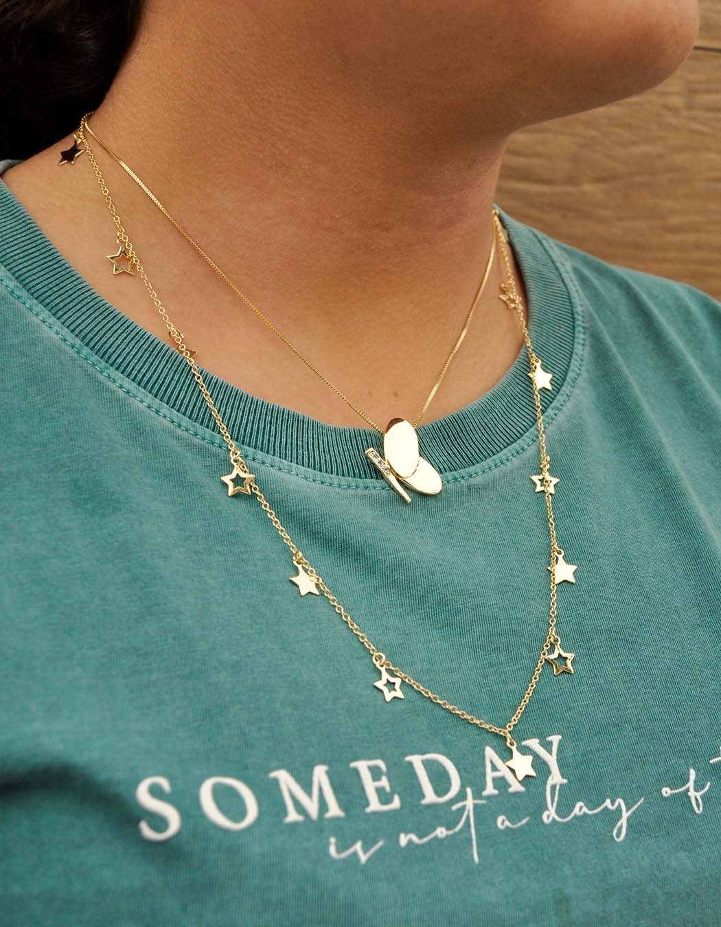 Colar Borboleta com Zircônias banhado a Ouro 18k