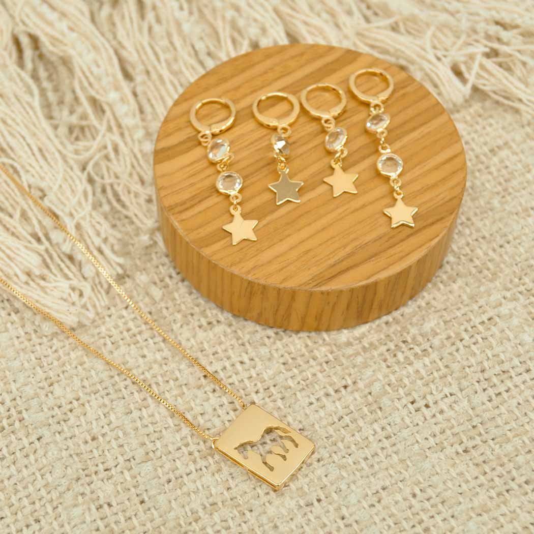 Colar Cavalo vazado liso banhado a Ouro 18k