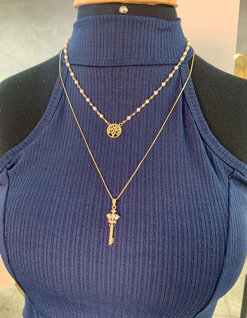 Colar Chave Zircônias banhado a Ouro 18k