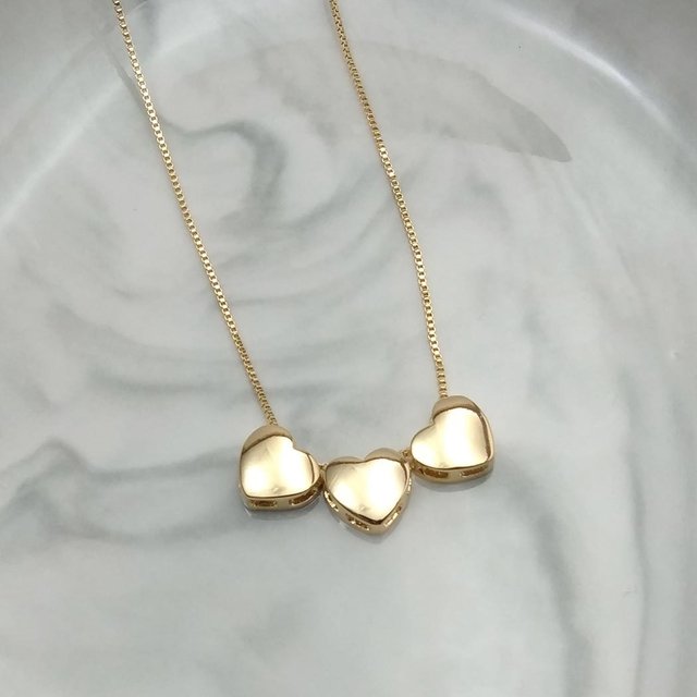Colar com 3 Corações banhado a Ouro 18k