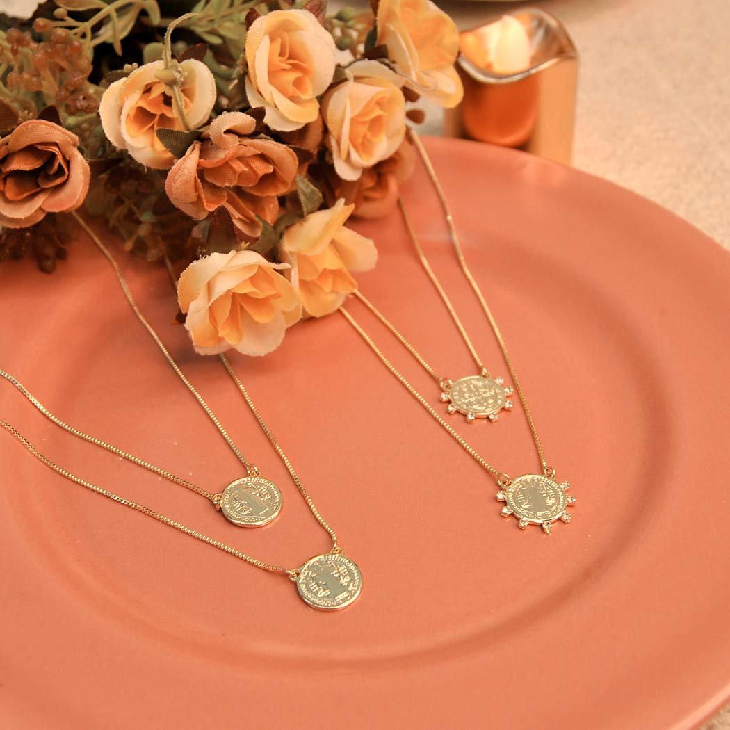 Colar Escapulário São Bento com Zircônias banhado a Ouro 18k