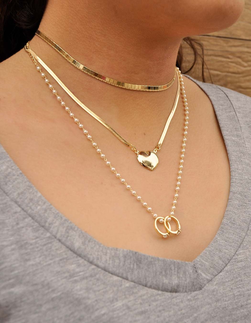 Colar Fita Fina com Coração banhado a Ouro 18k