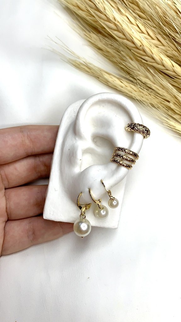 Piercing Fake Detalhe Diamantado Banhado a Ouro 18k