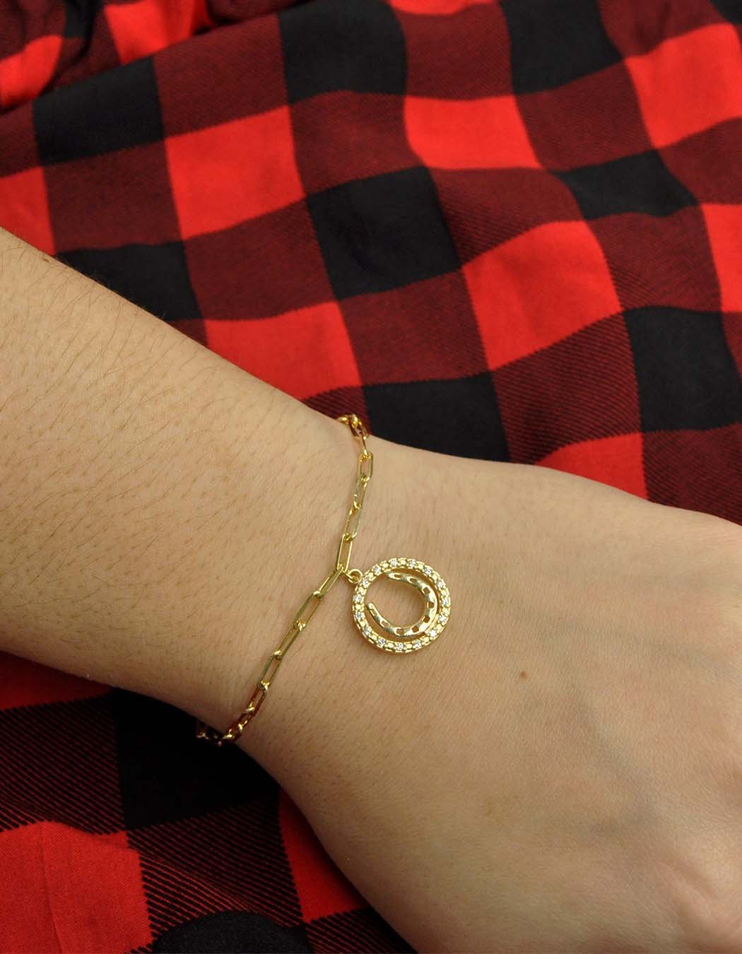 Pulseira Cartier Ferradura com borda cravejada Zircônias banhada a Ouro 18k