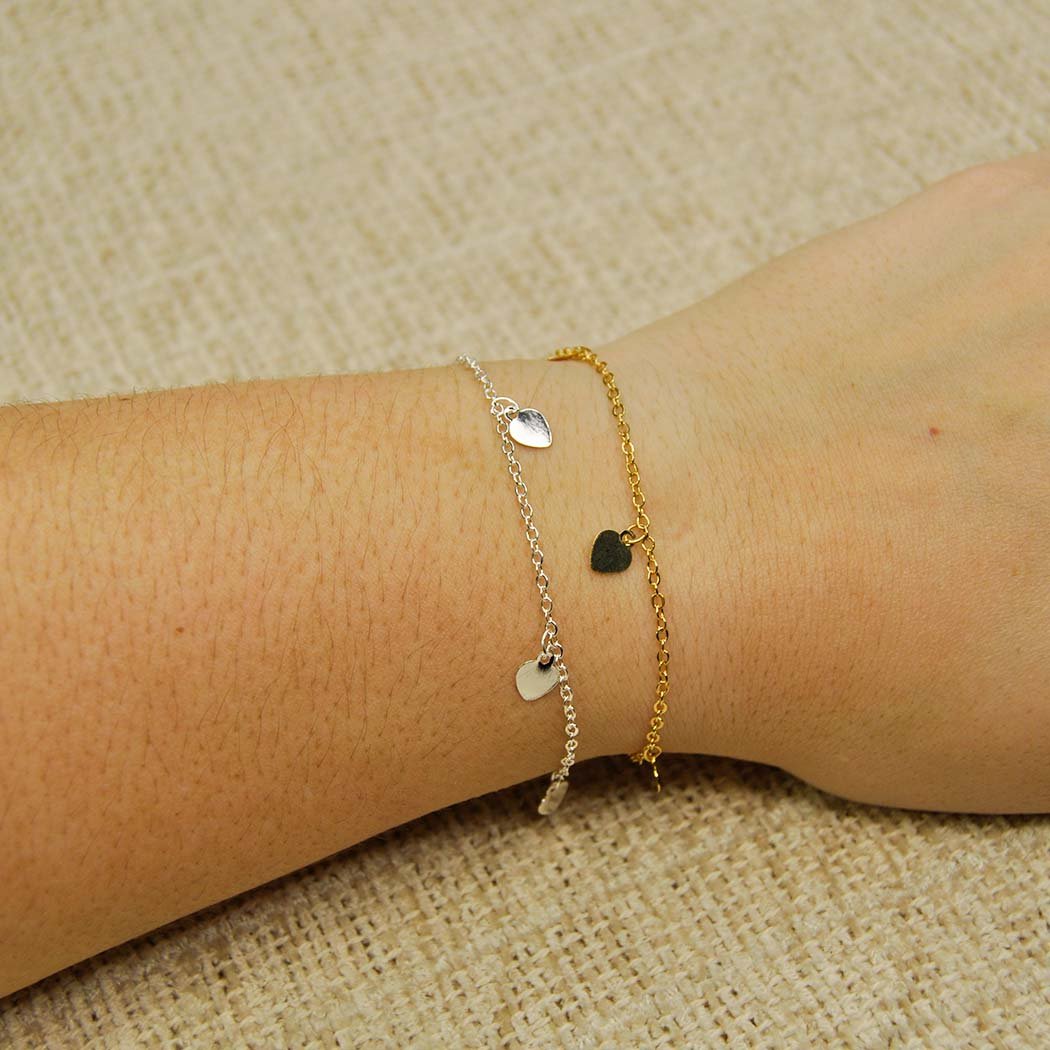 Pulseira corações penduradas banhado a Ouro 18k